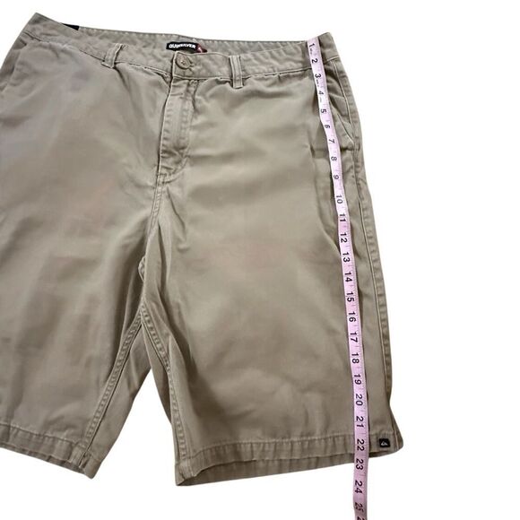 Quiksilver ~ Mens Tan Chino Shirts ~ size 36 ~ 4 pocket ~ black leather tab - Picture 8 of 11